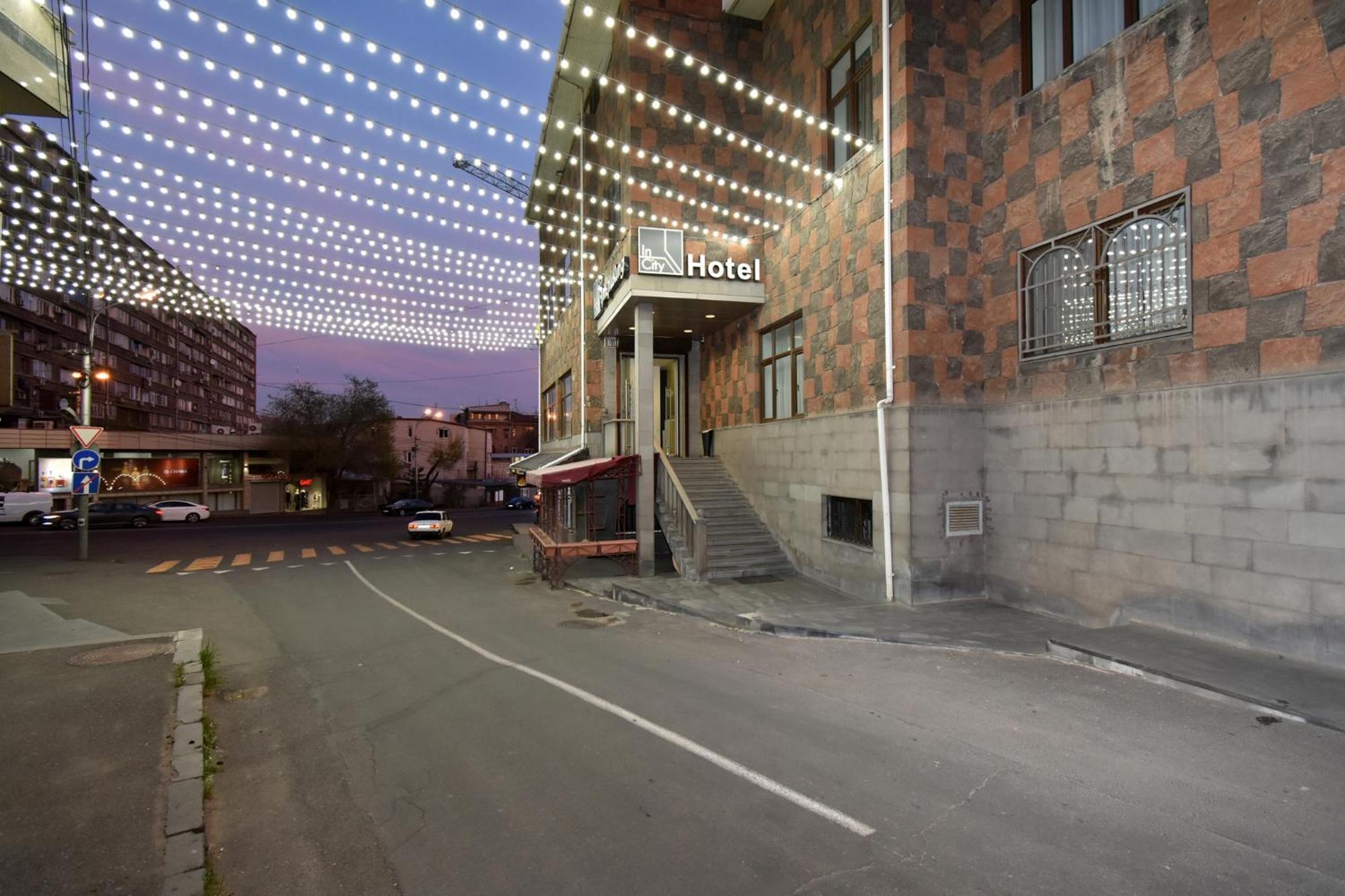In City Hotel Erivan Dış mekan fotoğraf