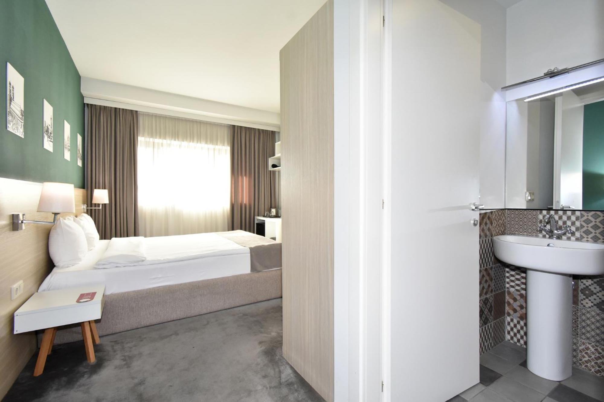 In City Hotel Erivan Dış mekan fotoğraf